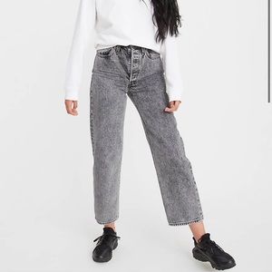 Levi’s Ribcage ® Grey Acid Wash Jeans